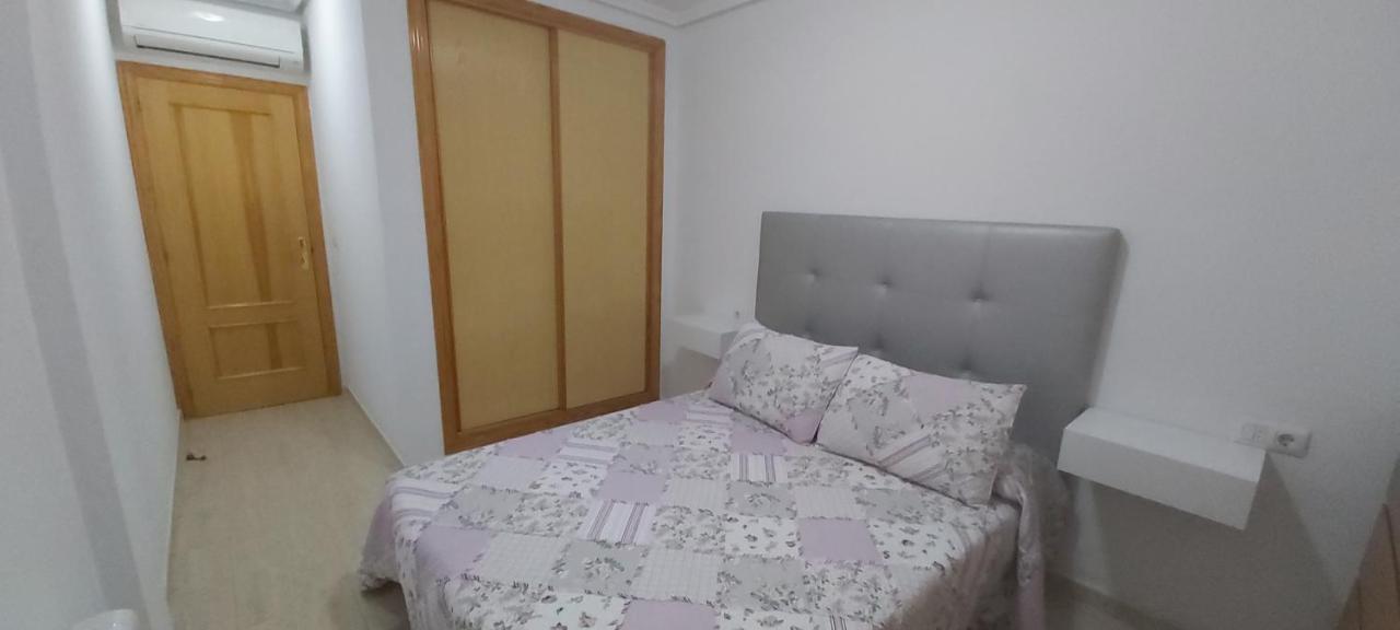 Adosado Con Piscina Y Terraza A 700m De La Playa